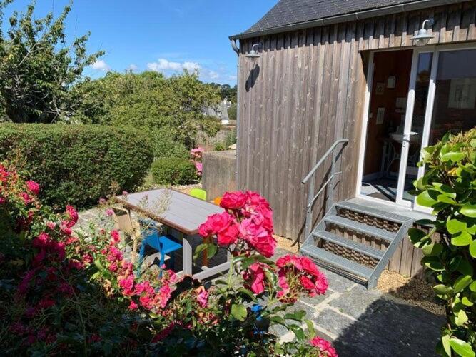 4 Family Home, Walking Distance To The Beach Locquirec Exterior photo