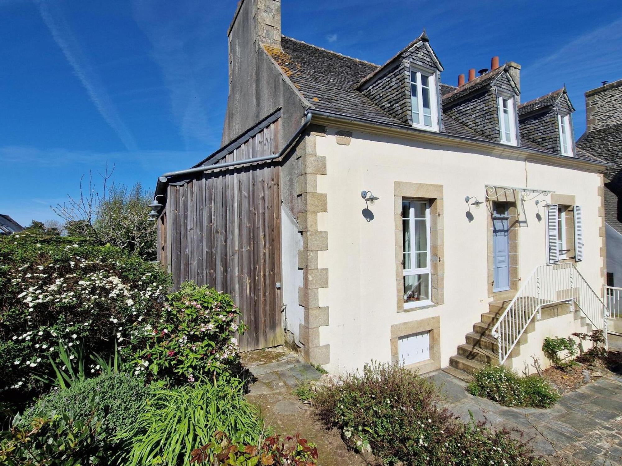 4 Family Home, Walking Distance To The Beach Locquirec Exterior photo